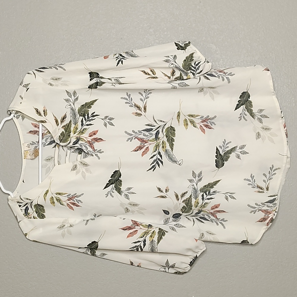 Misia Floral Pullover Blouse